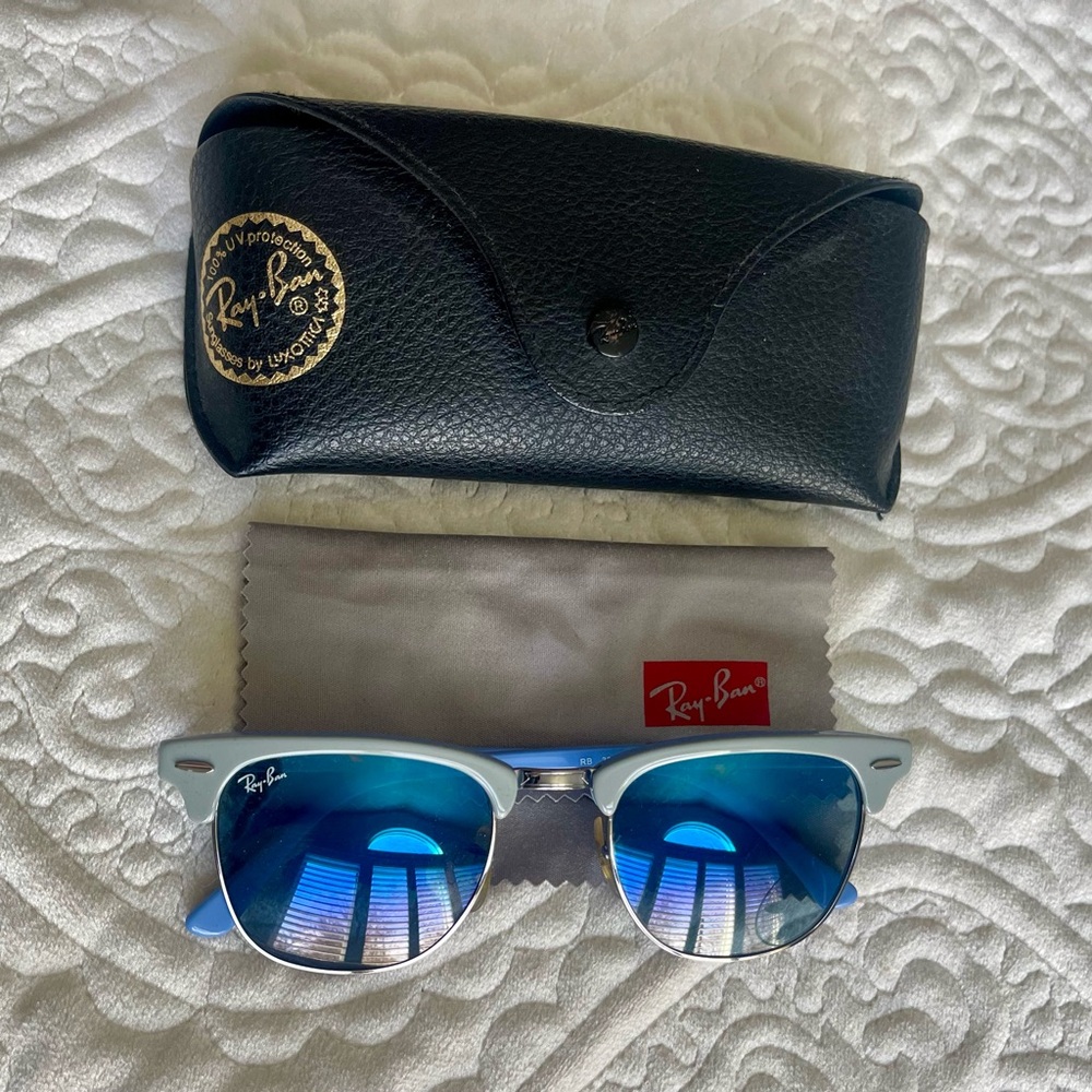 Ray-Ban Blue Sunglasses